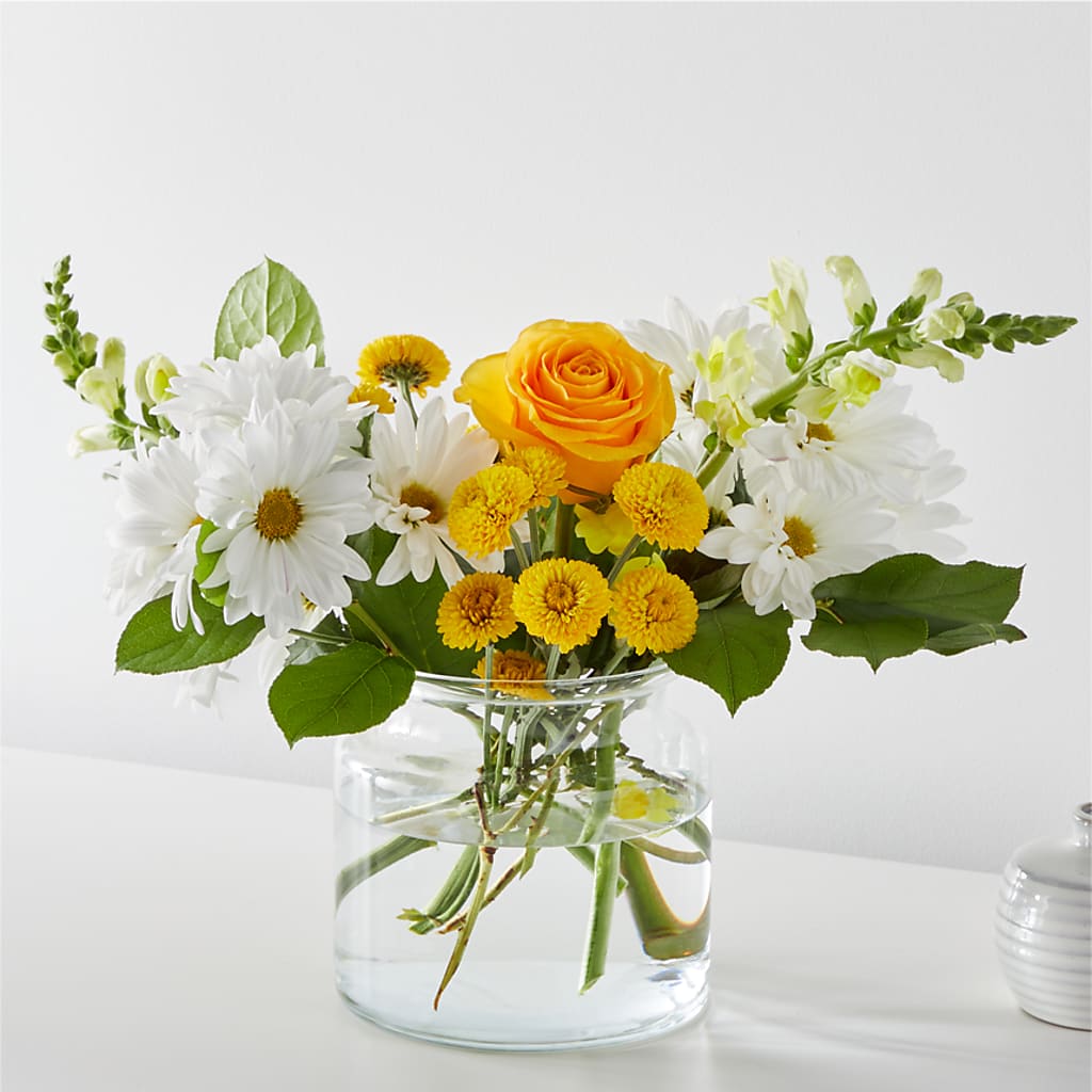 Sun Salutation Bouquet – Flower House Iii, Spring Hill FL