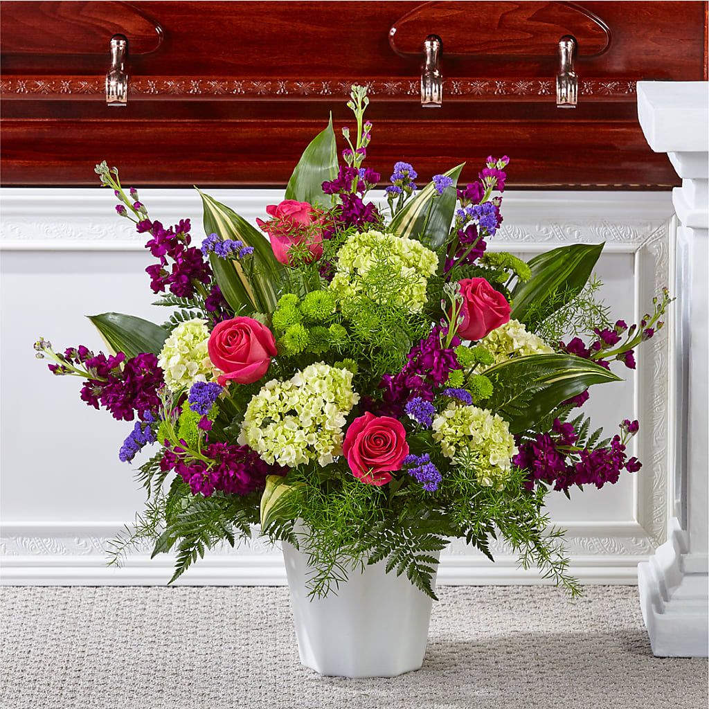 Beautiful Horizons Floor Basket – Flower House Iii, Spring Hill FL