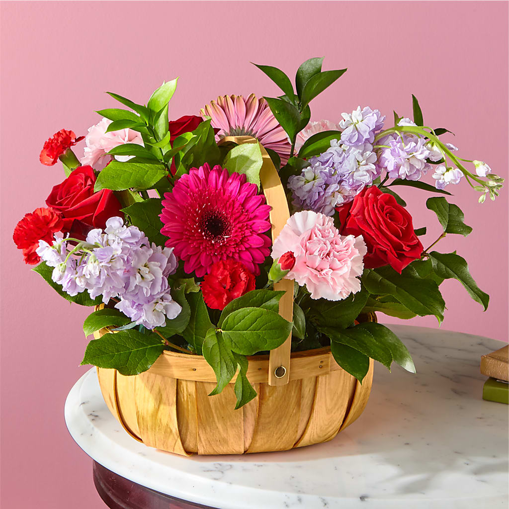 Pink Picnic Basket – Flower House Iii, Spring Hill FL