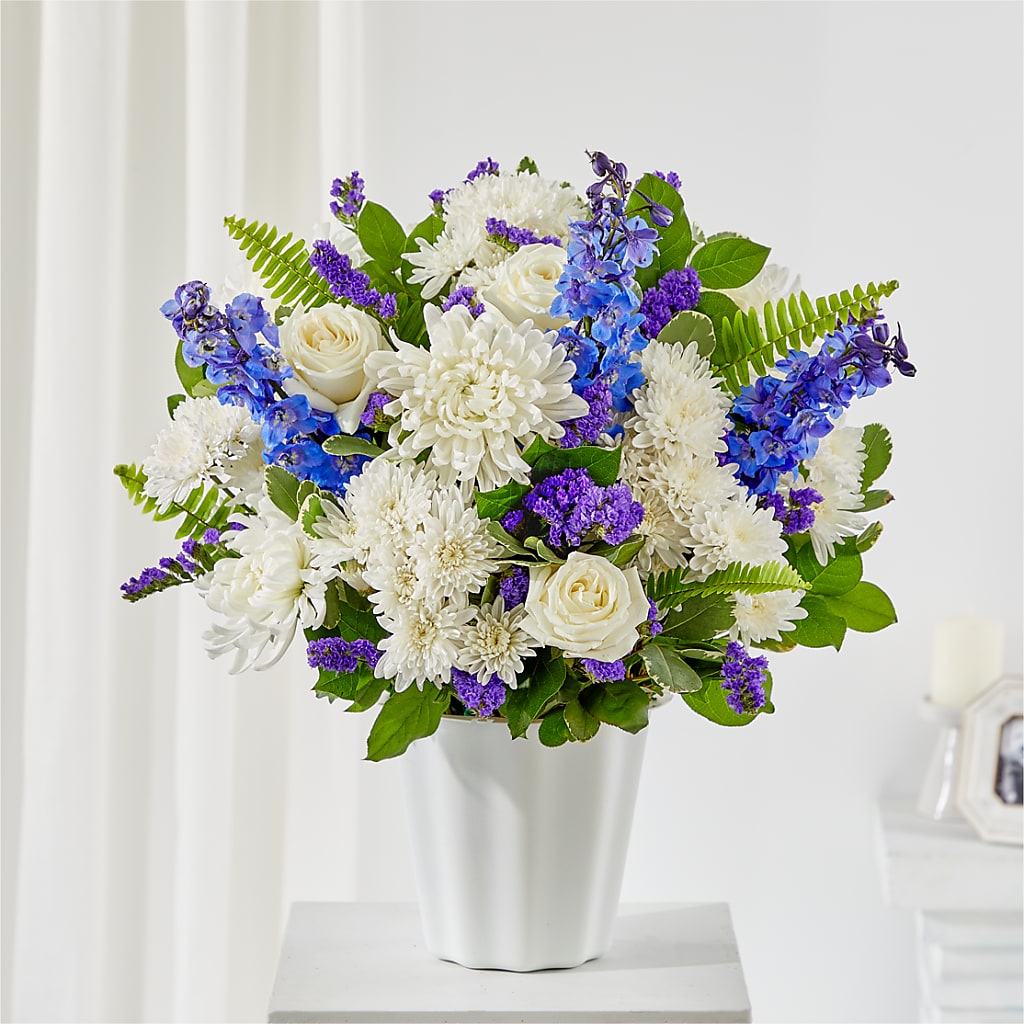 Hold Dear Tabletop Basket – Flower House Iii, Spring Hill FL