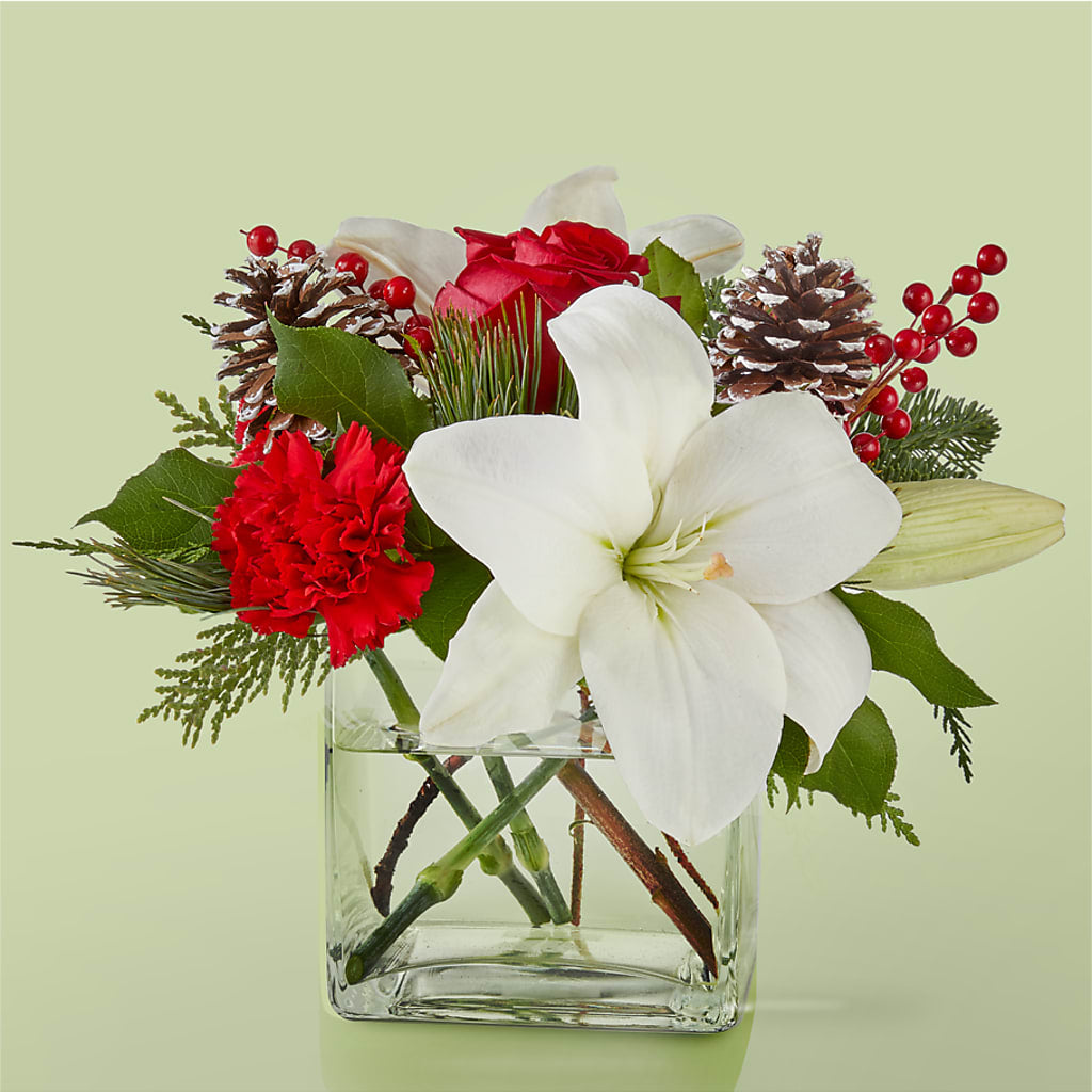 Glistening Icicles Bouquet – Flower House Iii, Spring Hill FL