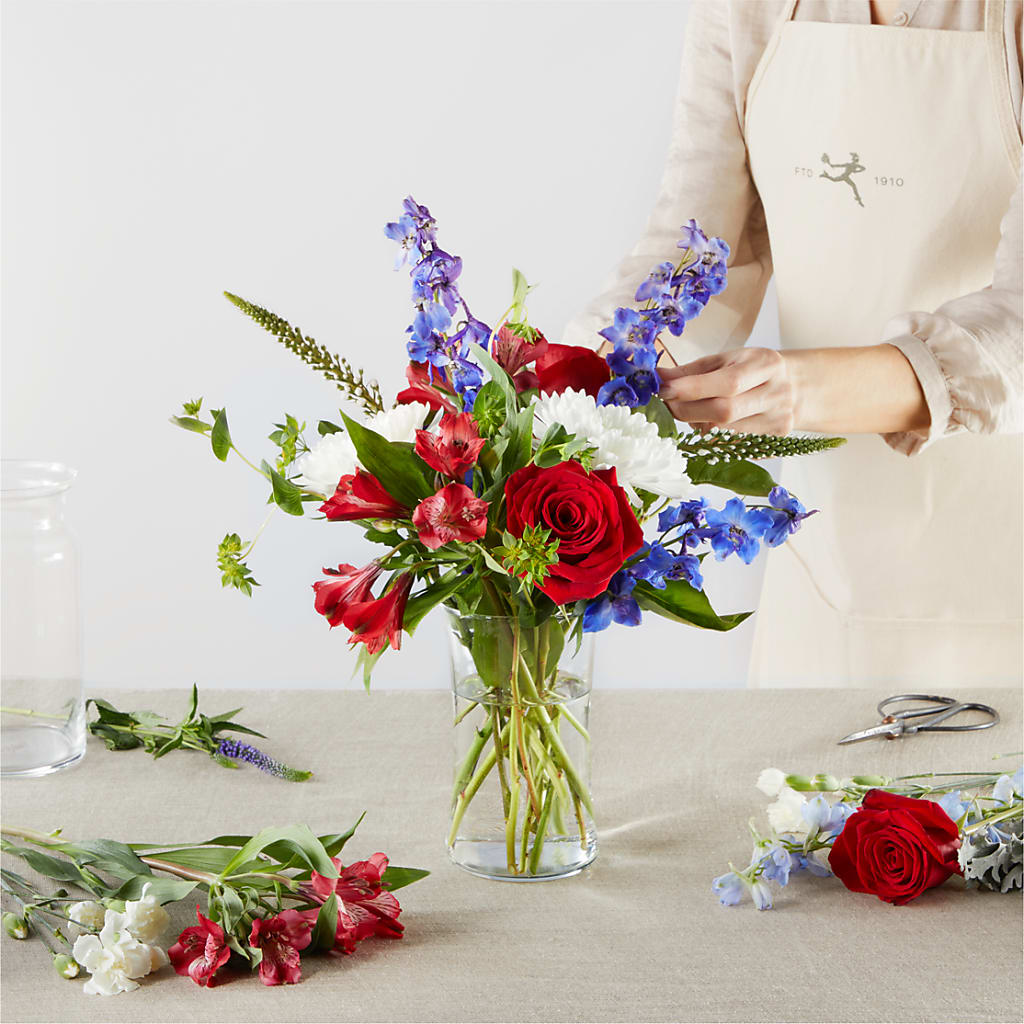 Star Spangled - A Florist Original –  Flower House Iii, Spring Hill FL