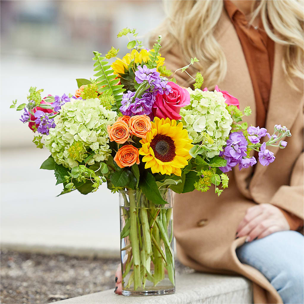 Vibrant Greetings Bouquet –  Flower House Iii, Spring Hill FL