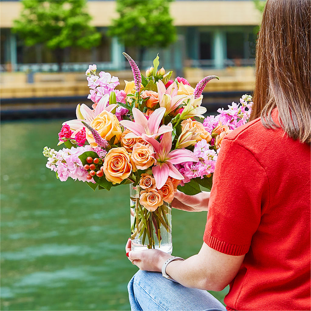 Bisous Bouquet –  Flower House Iii, Spring Hill FL